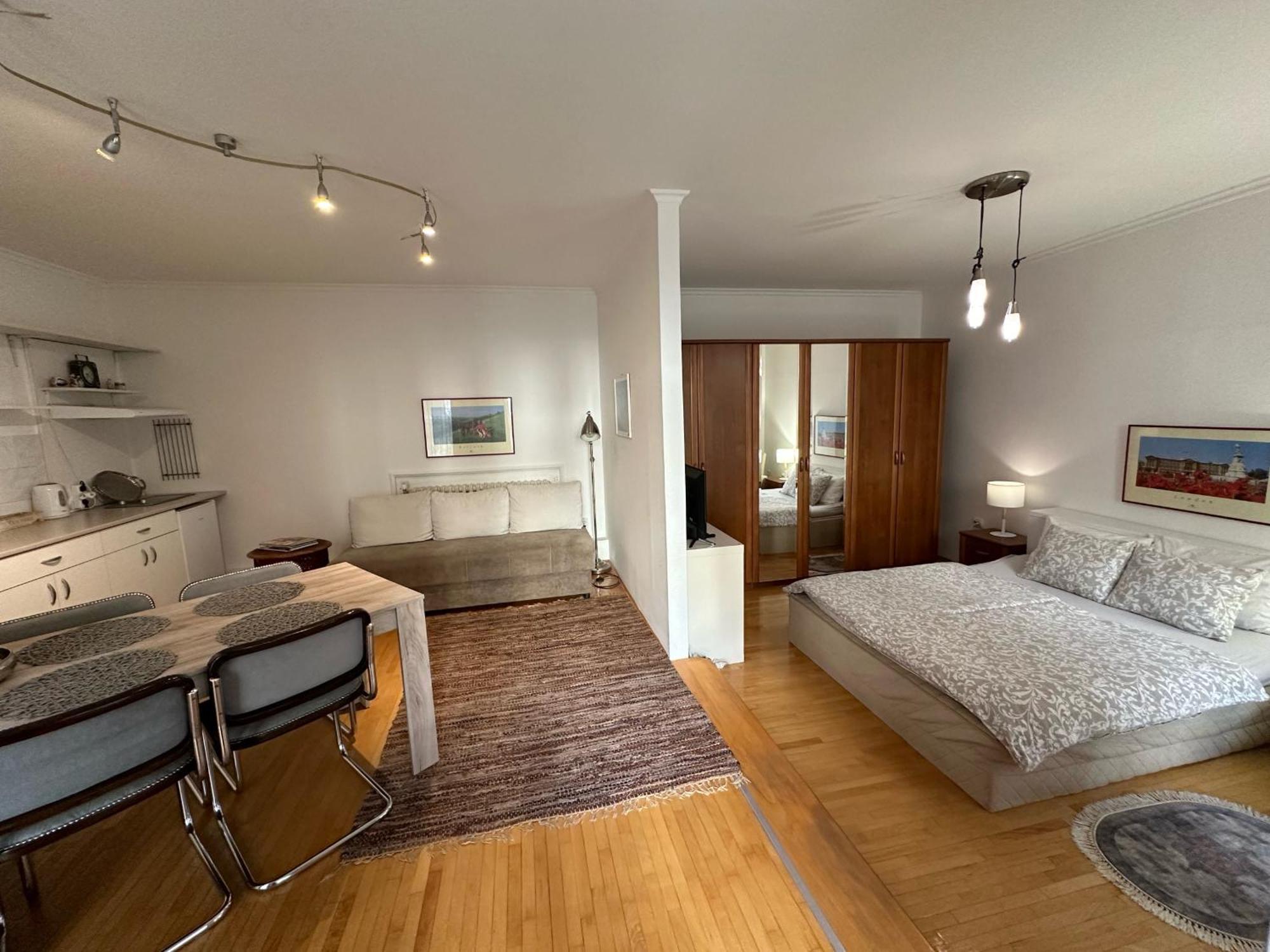 Apartmani Maximus Subotica Exteriör bild